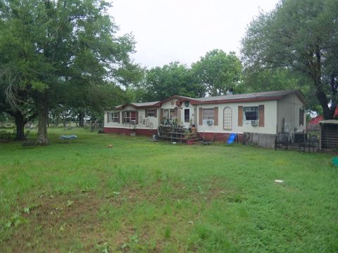Photo of 4944 County Road 3506, Quinlan, TX 75474 (MLS # 21246709)