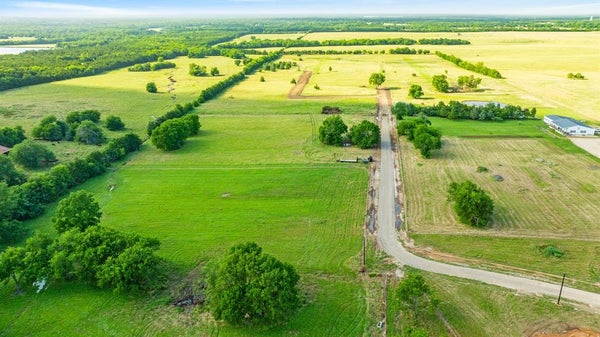ADDRESS PRIVATE, SUMNER, TX 75486 - Image 7ce54efcc001fcda0bede1b92d6cc69a/3030088901