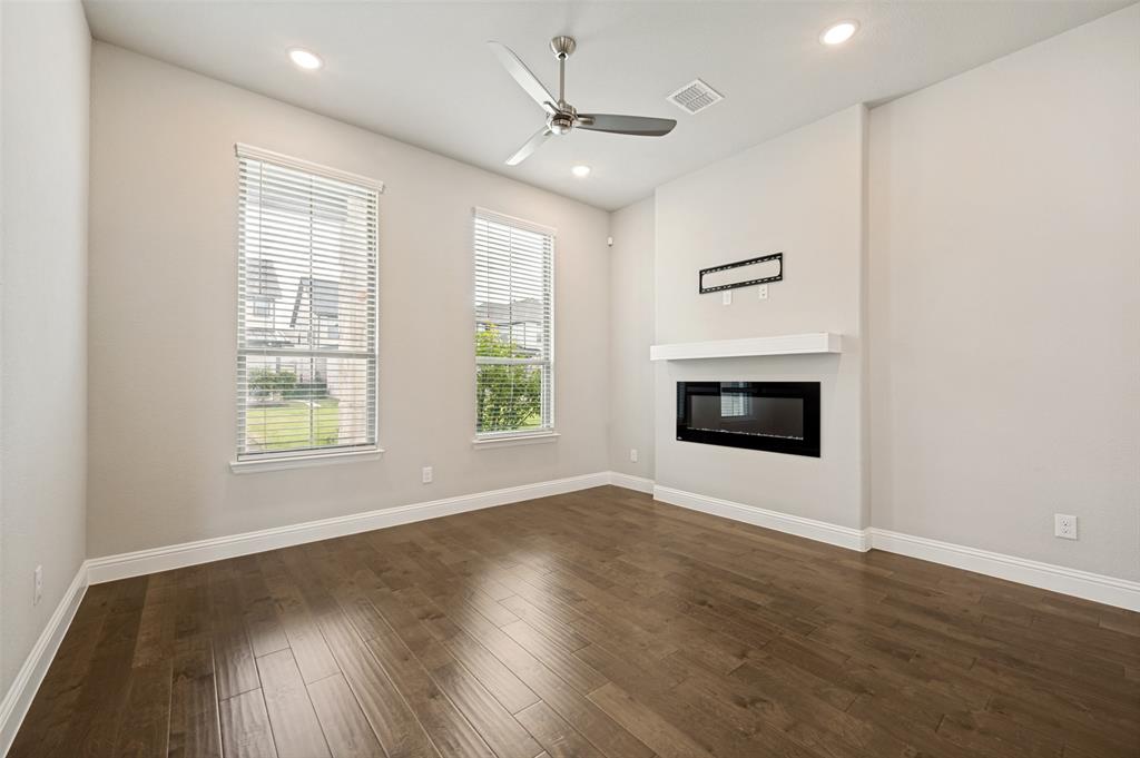 4239 Runway Mews