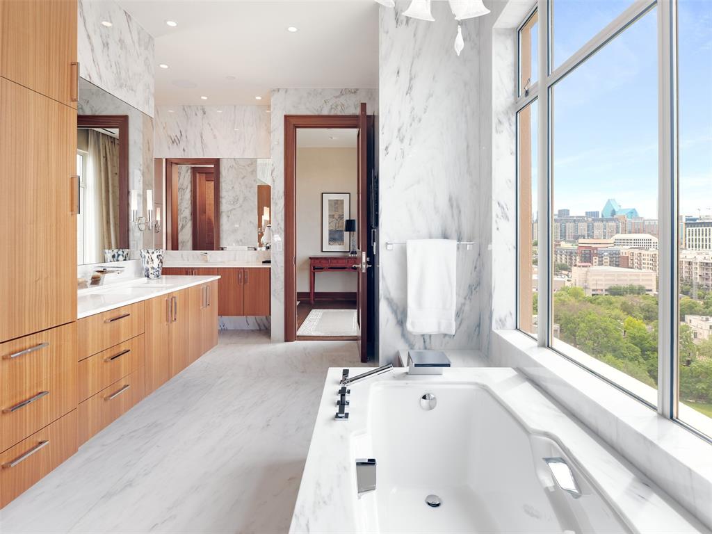 The Mansion Residence - Residential