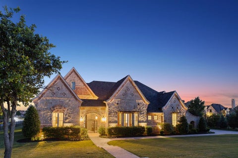 Photo of 5501 Lake Geneva Court, Flower Mound, TX 75022 (MLS # 21391303)