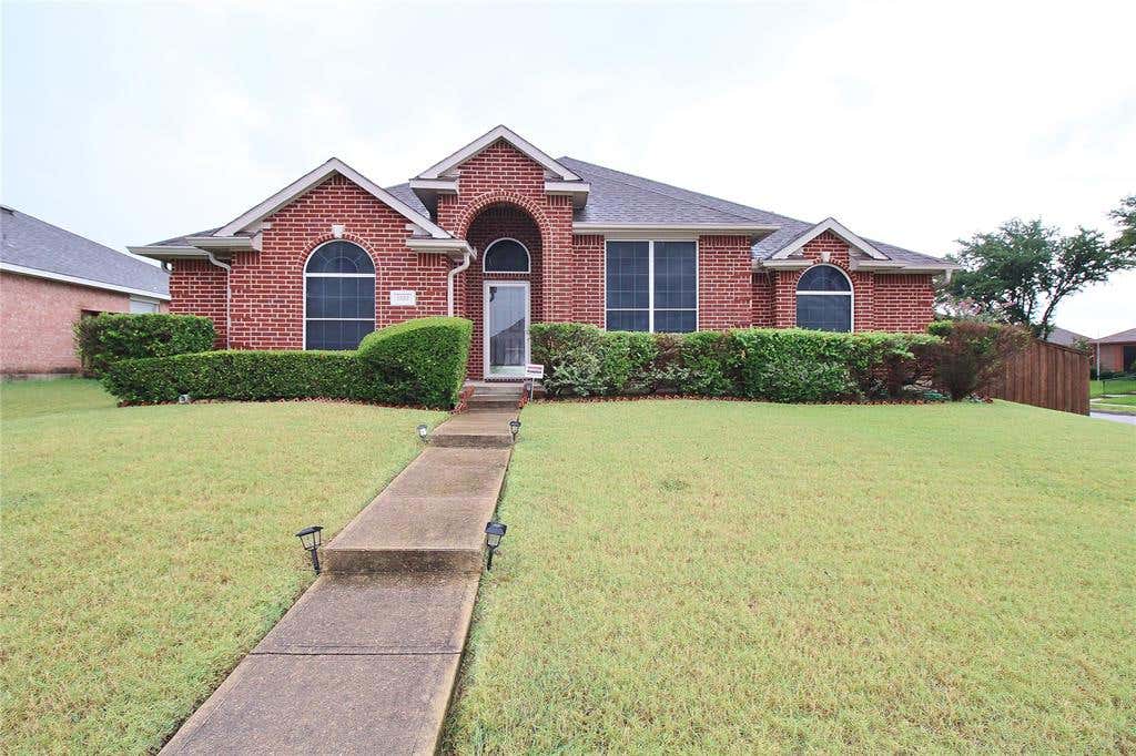 Photo of 1507 Goodwin Drive, Mesquite, TX 75149 (MLS # 21255751)