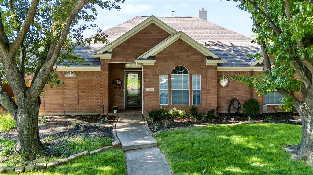 10209 Forrest Drive