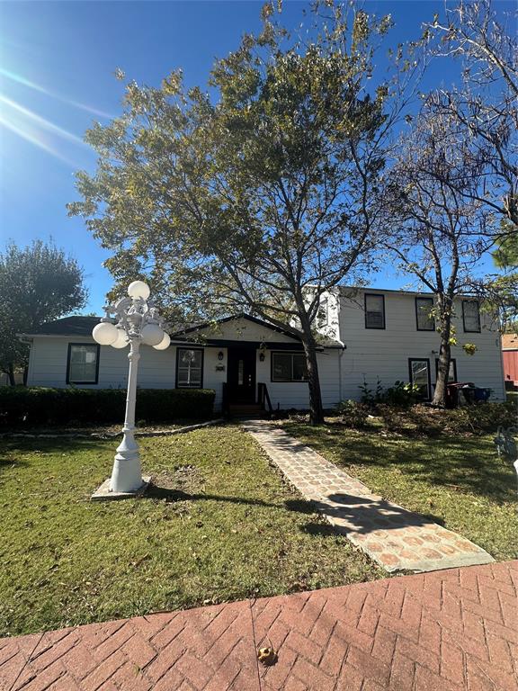 807 N Houston Street