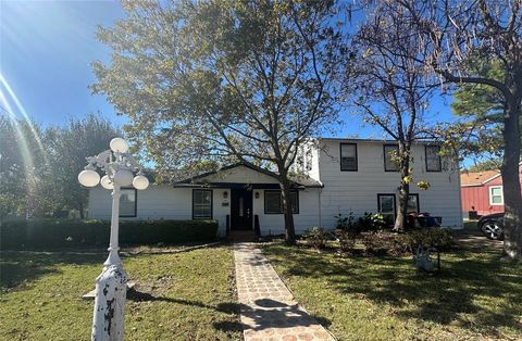 807 N Houston Street Royse City TX 75189