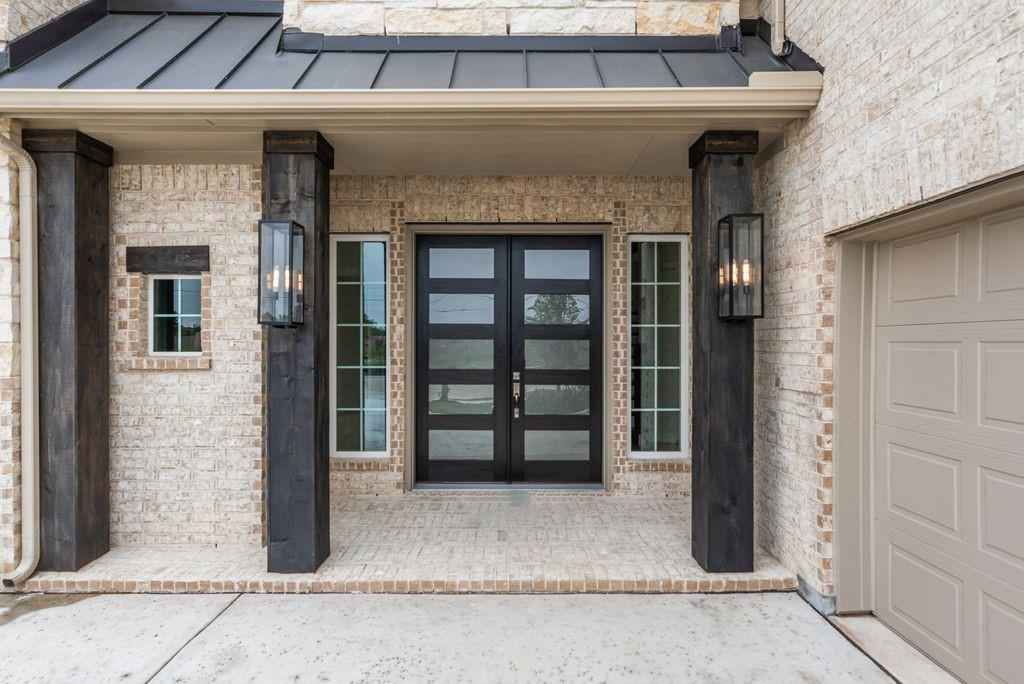 609 Clover Lane