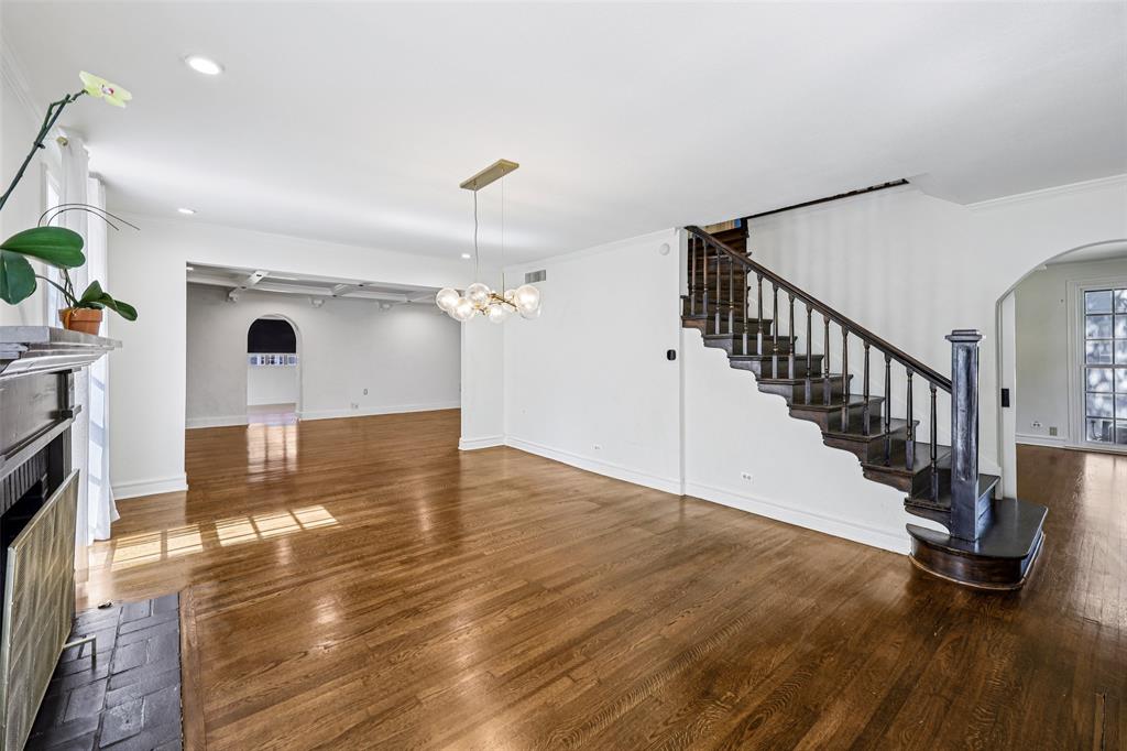 2829 Lovers Lane