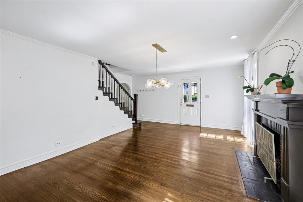 2829 Lovers Lane