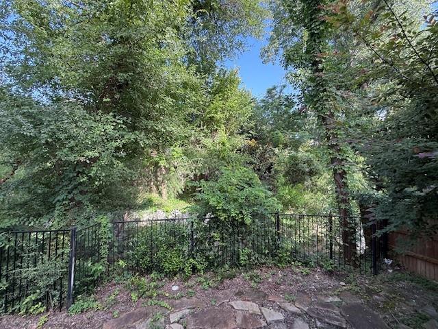 Oakhurst 03 - Residential Lease