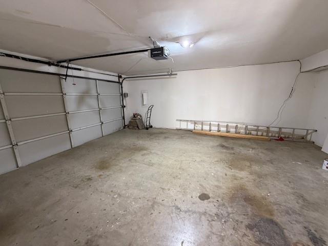 Oakhurst 03 - Residential Lease