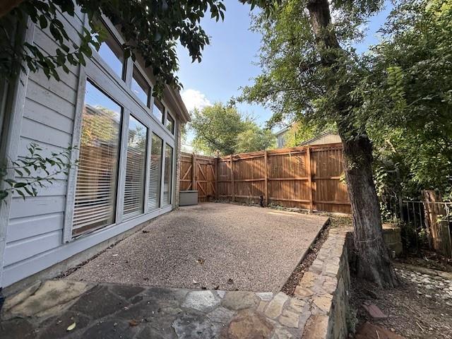 Oakhurst 03 - Residential Lease