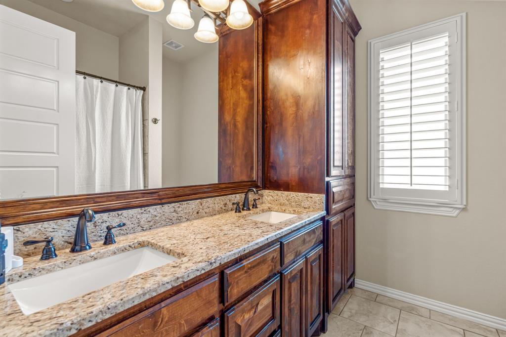 Bella Flora - Residential