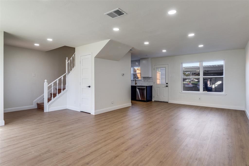 301 Towne House Lane