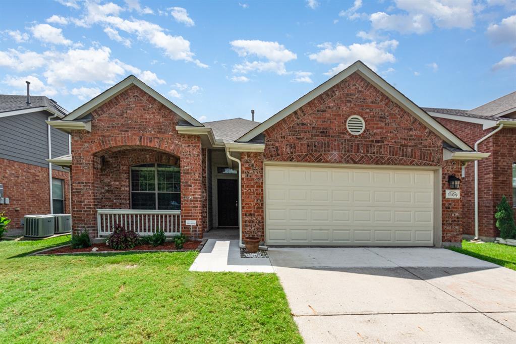 1109 Acacia Drive