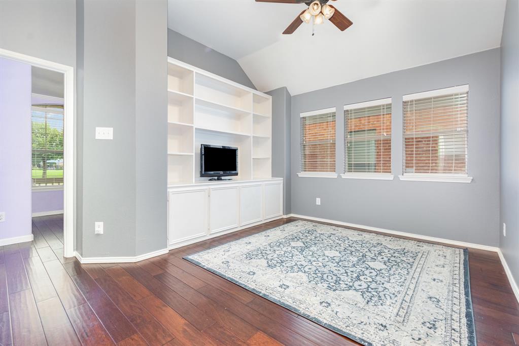 1109 Acacia Drive