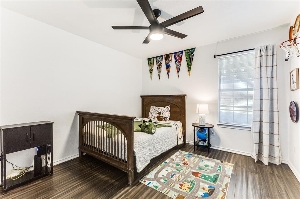 G Del Toro - Residential