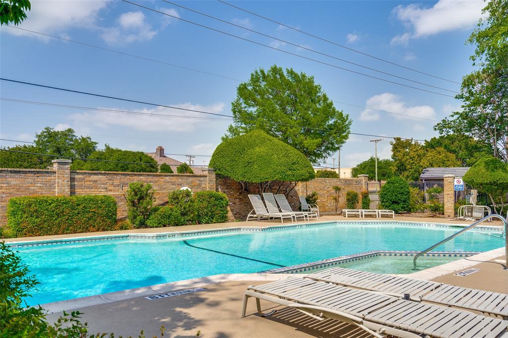 Collin Greene Condo - Residential