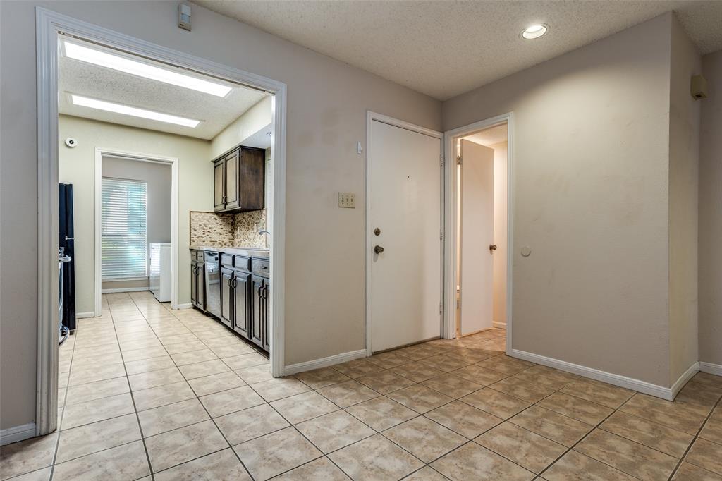 Collin Greene Condo - Residential