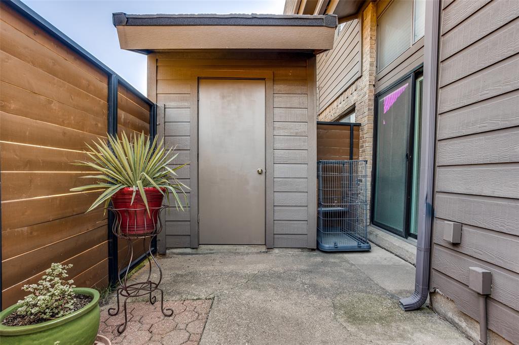 Collin Greene Condo - Residential