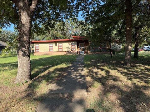 Photo of 2939 Field Street, Haltom City, TX 76117 (MLS # 21379054)