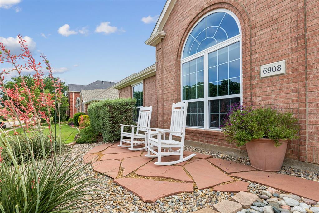 6908 Emerald Coast Drive