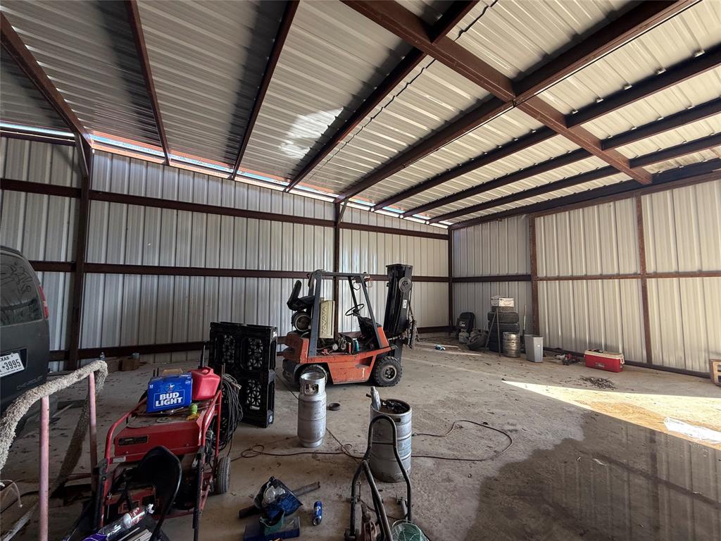 Urbandale 01 Instl Cb 5823 - Commercial Sale