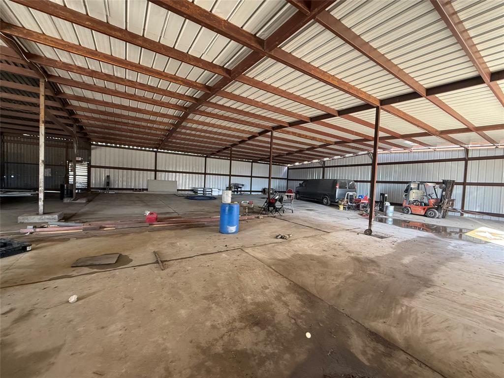 Urbandale 01 Instl Cb 5823 - Commercial Sale