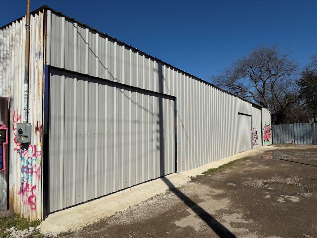 Urbandale 01 Instl Cb 5823 - Commercial Sale