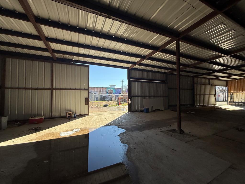 Urbandale 01 Instl Cb 5823 - Commercial Sale