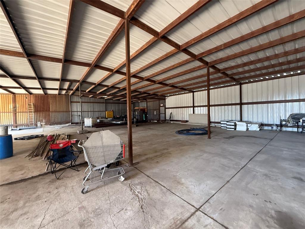 Urbandale 01 Instl Cb 5823 - Commercial Sale