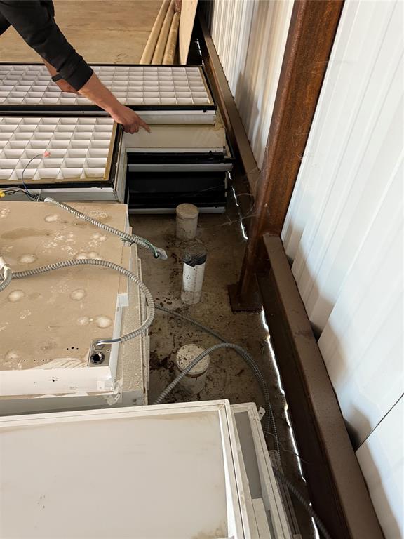 Urbandale 01 Instl Cb 5823 - Commercial Sale