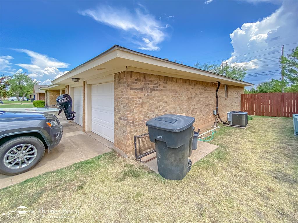 781 Kenwood Drive