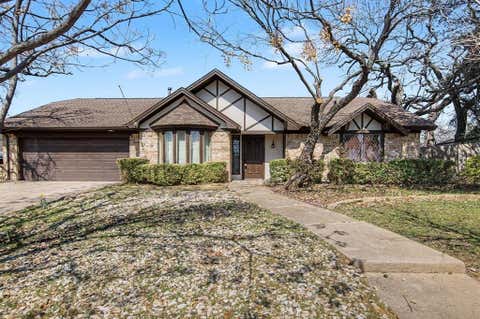 Photo of 604 Baker Drive, Hurst, TX 76054 (MLS # 21362182)