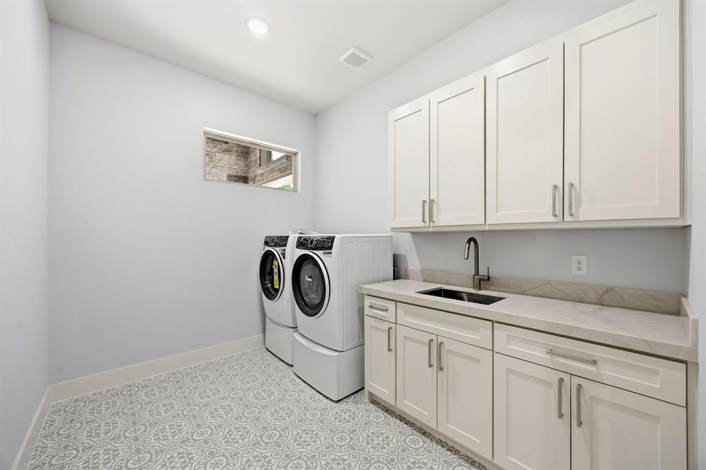 Paradise Bay - Residential