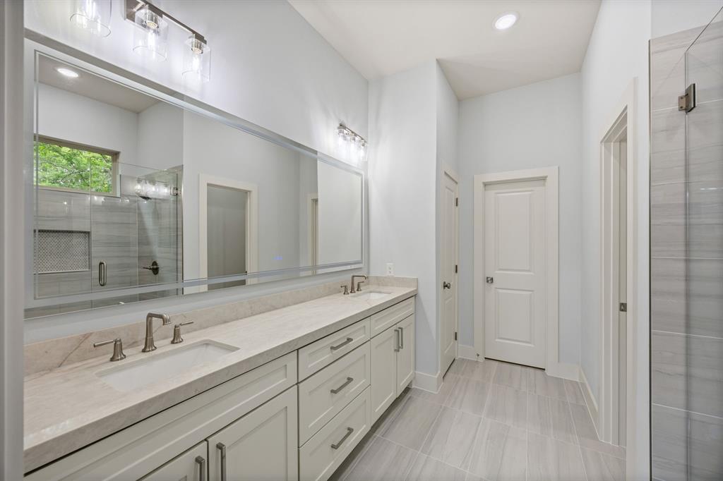 Paradise Bay - Residential