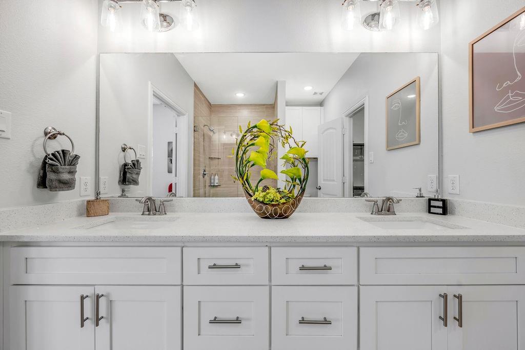 Juarez Heights - Residential Lease