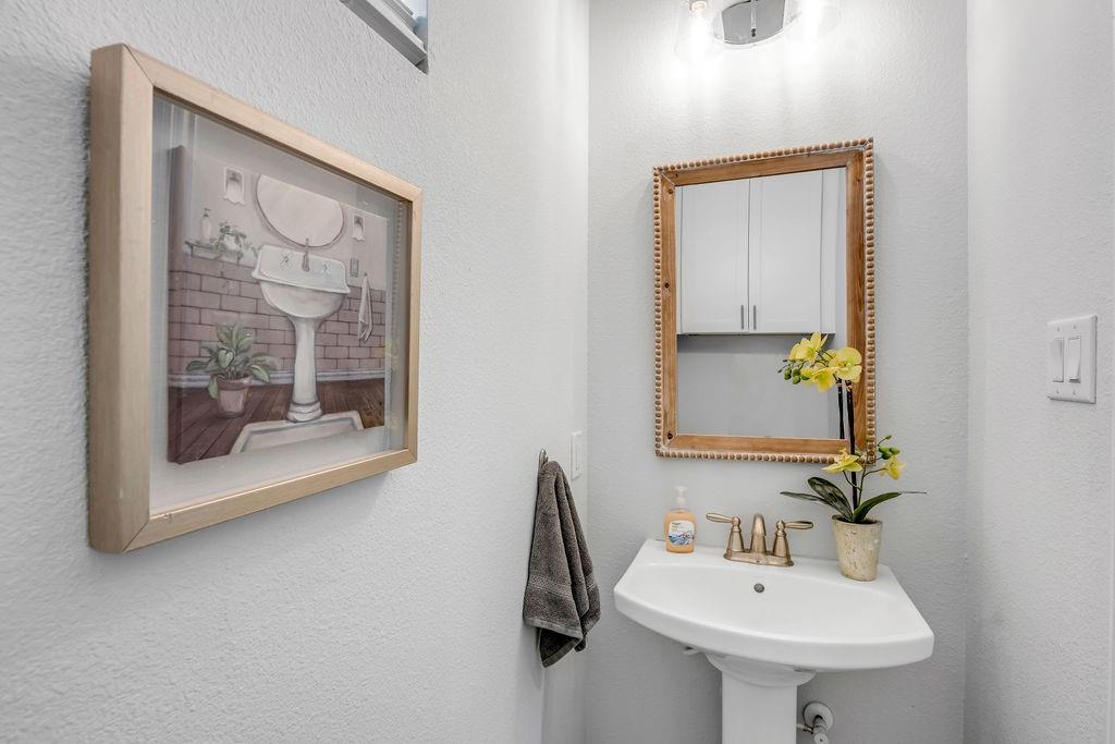 Juarez Heights - Residential Lease