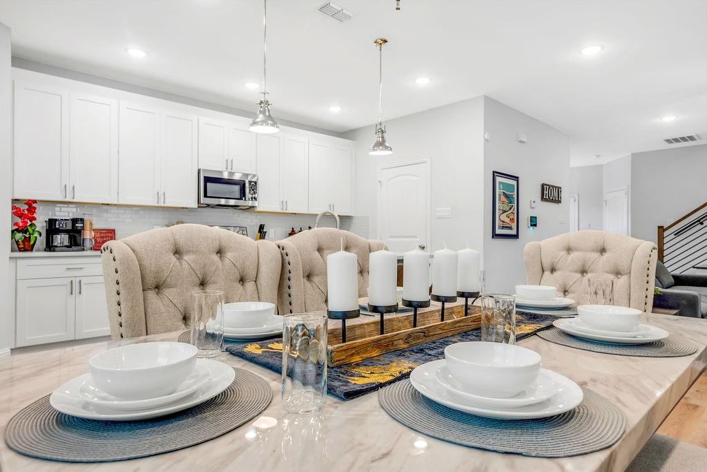 Juarez Heights - Residential Lease