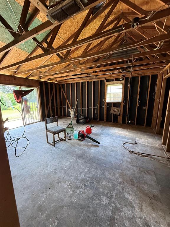 4135 Forest Oak Drive