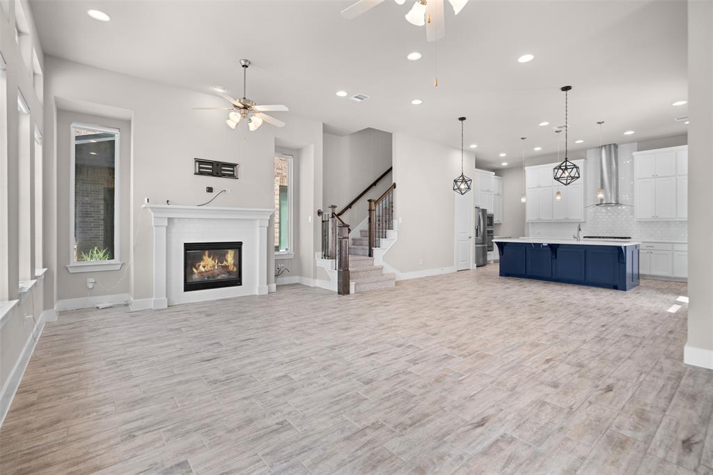 8091 Sunflower Lane