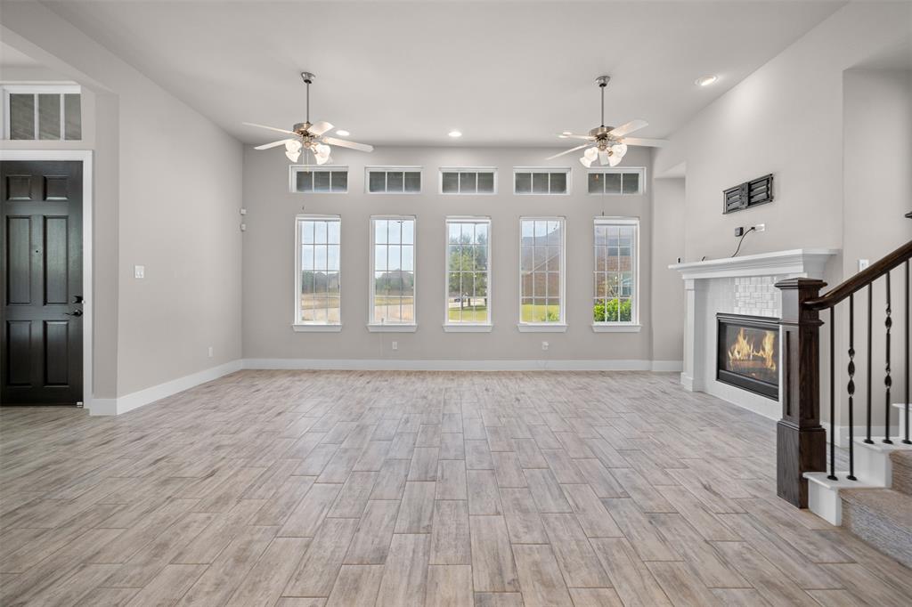 8091 Sunflower Lane