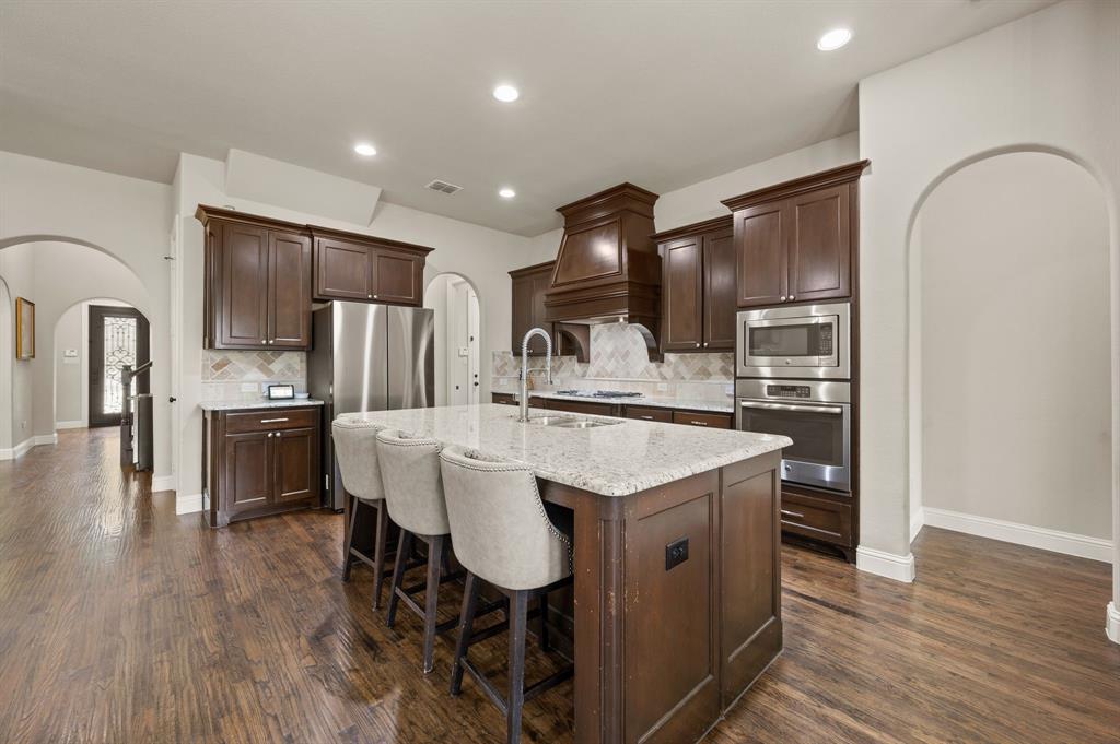 1009 Holston Hills Trail