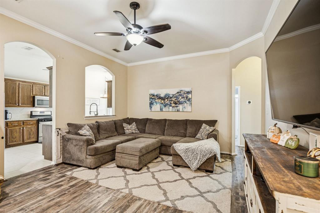 1813 Meadowlark Lane