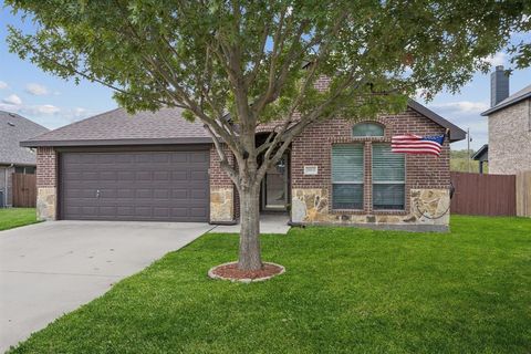 1813 Meadowlark Lane Royse City TX 75189