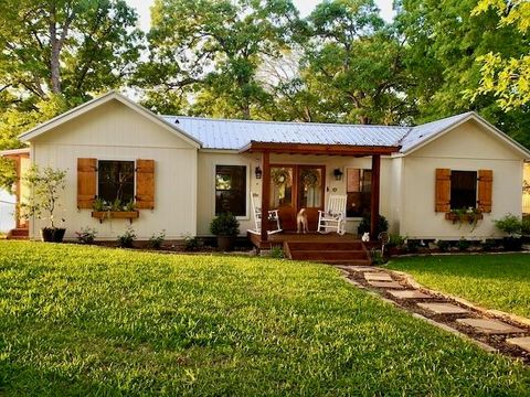 A home in Streetman