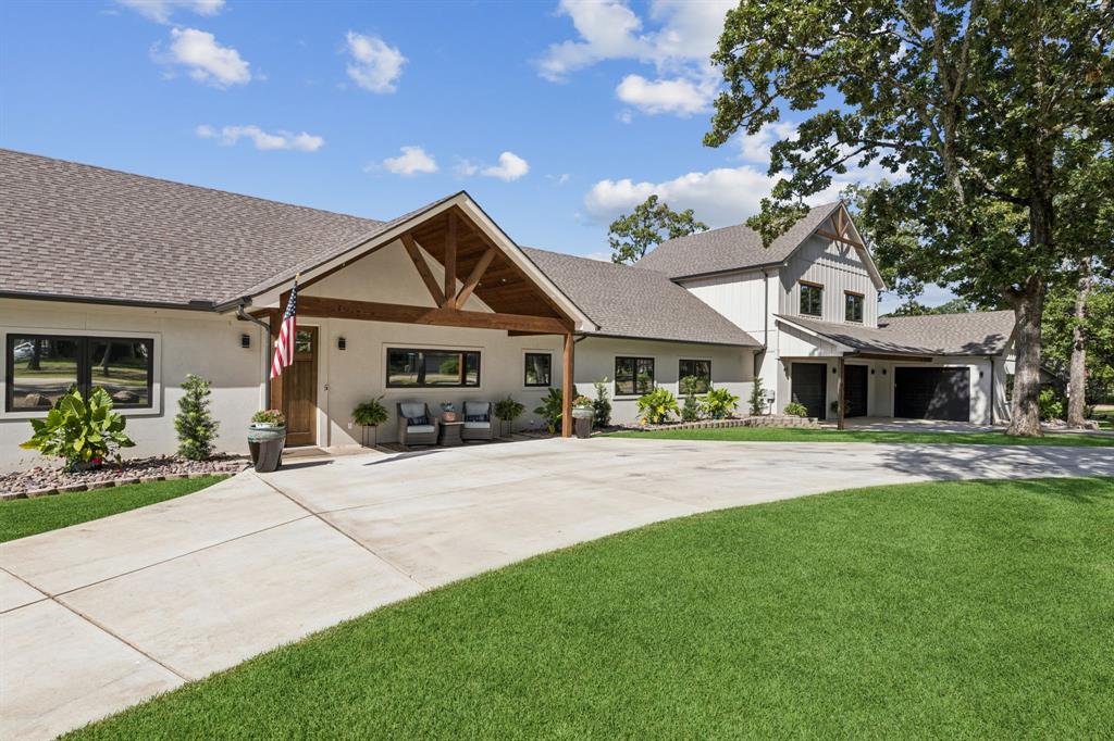 102 Shadywood Place