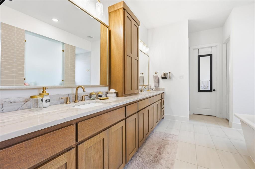 Northwood Manor - Residential