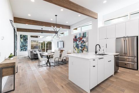 4202 Bonham Street Dallas TX 75229