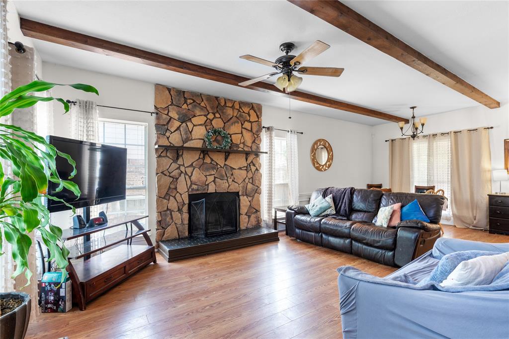 1901 Timberline Lane