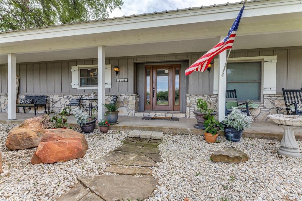 7085 Red Bud Lane